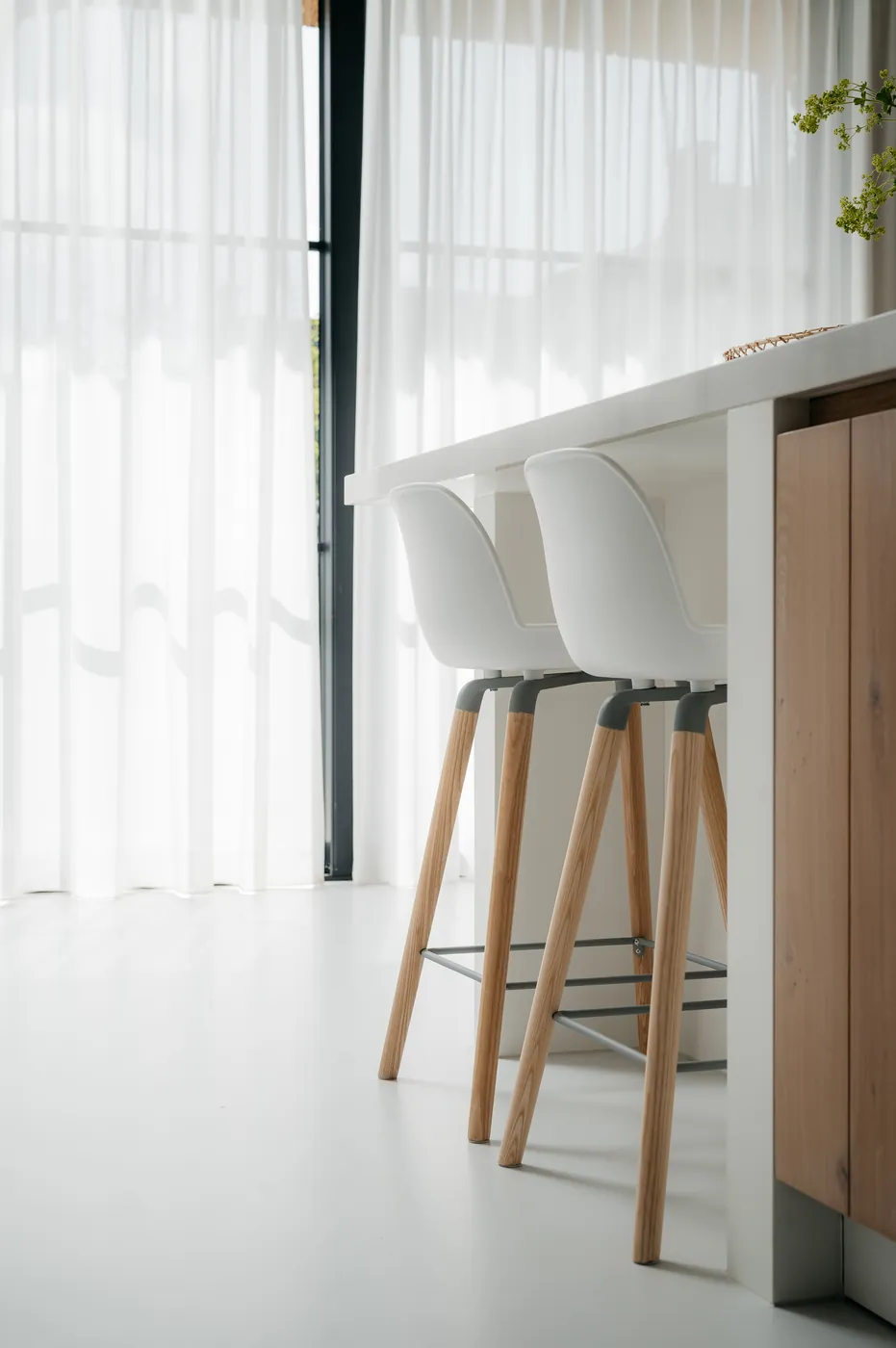 Vitrages als raamdecoratie in de keuken