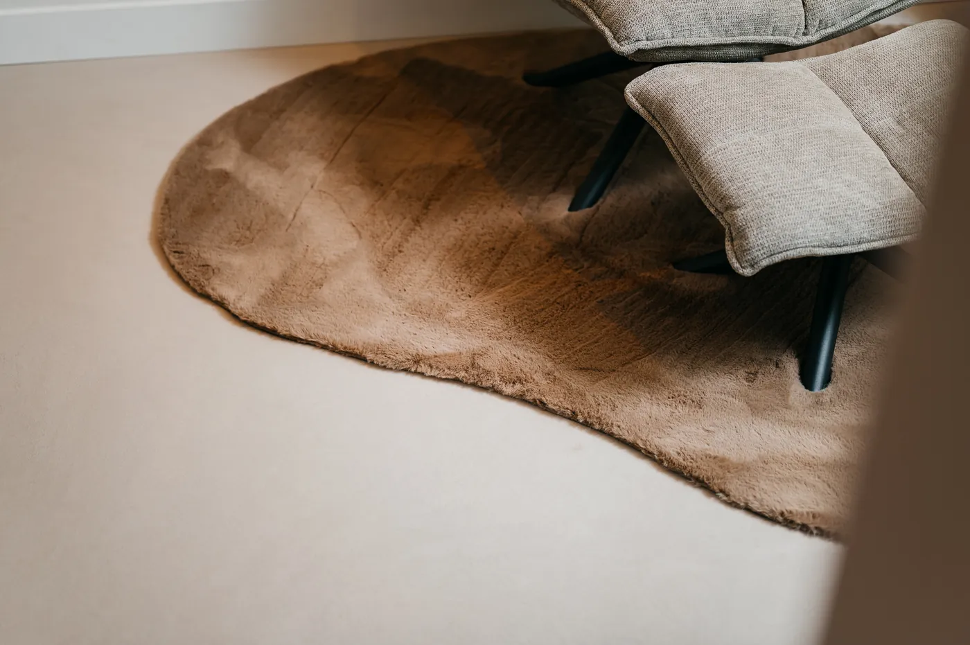 Bontkleed combineert met een warme gietvloer